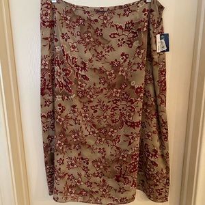 Charter Club floral skirt size 14 NWT